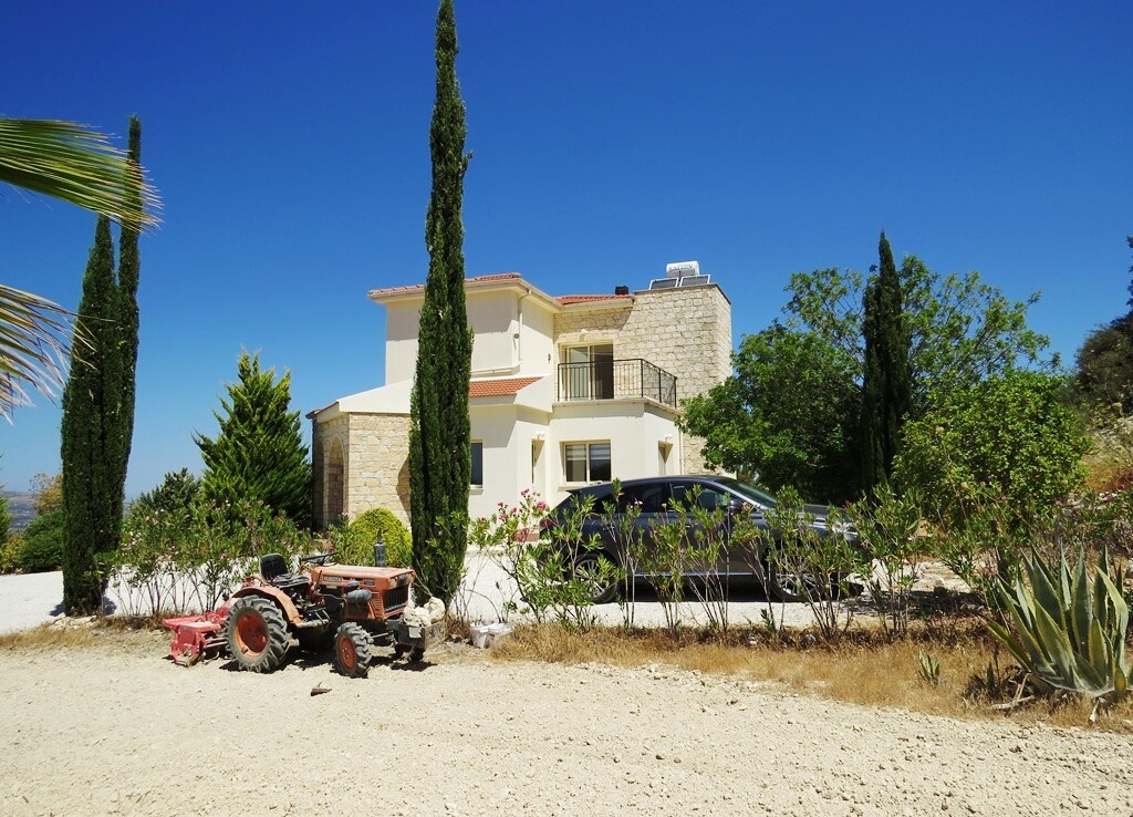 Residential Detached House - CLASSIC COUNTRY HOUSE FOR SALE IN DRYMOU