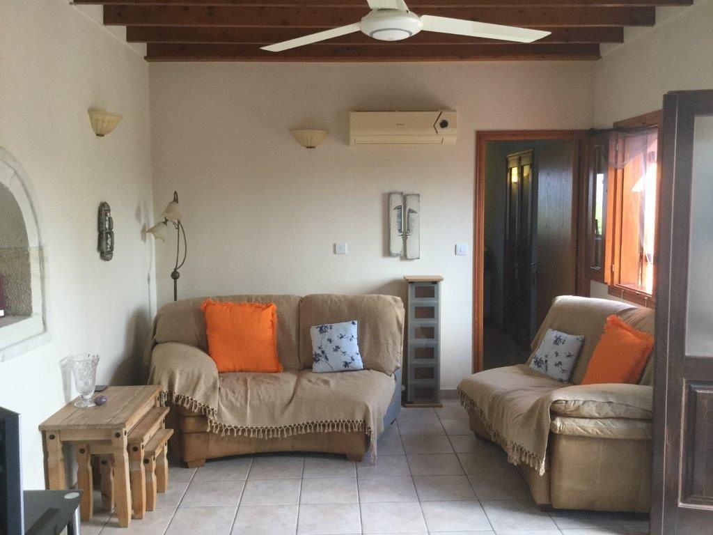 Residential Bungalow - STONE HOUSE BUNGALOW FOR SALE NEO CHORIO PAPHOS