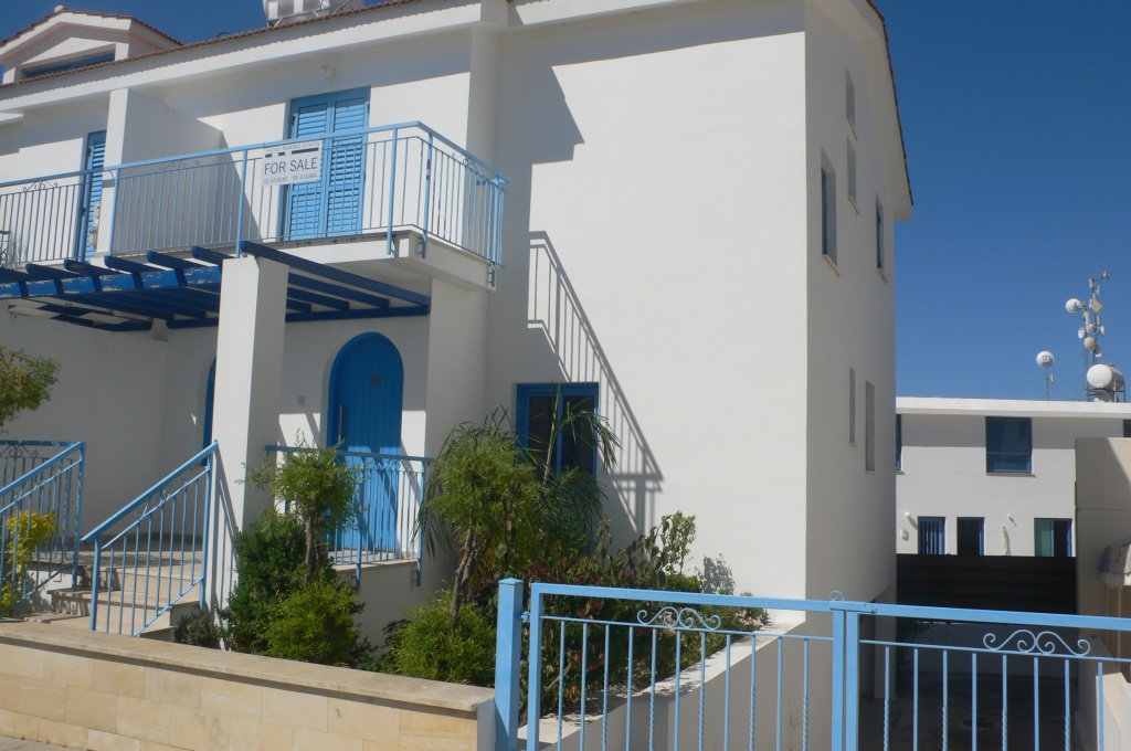 3 bedroom SEMI DETACHED  villa for sale prodromi paphos cyprus